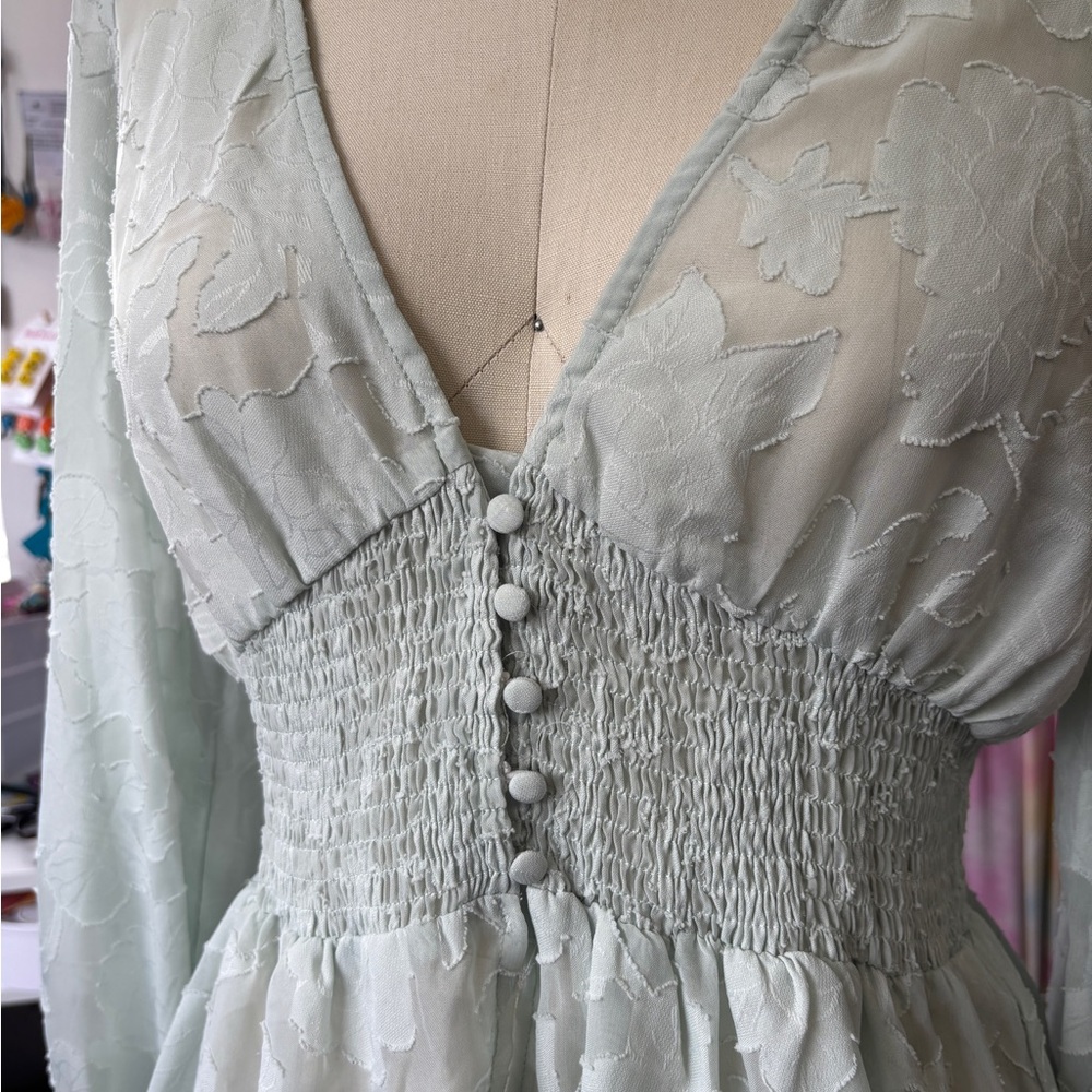 Lulu's Soft Mint Green Sheer Floral Blouse size Large - Picture 3 of 7